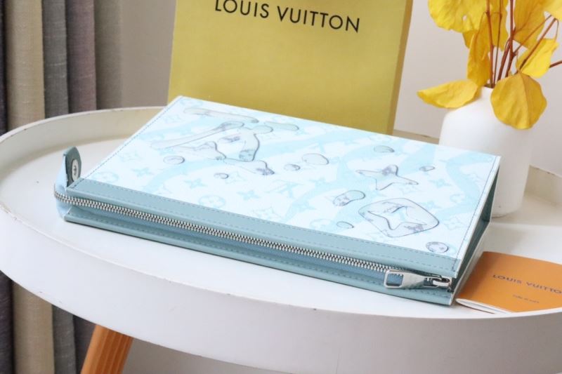 Louis Vuitton Clutch Bags